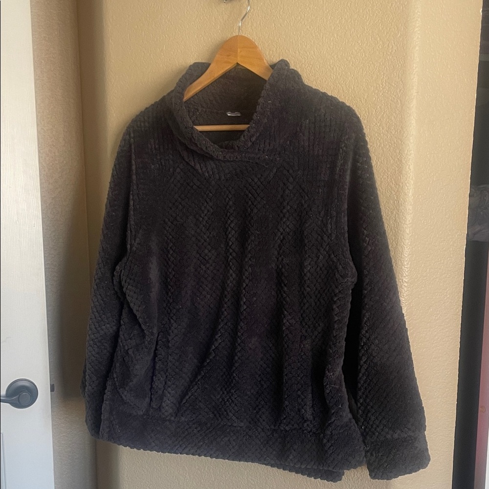 Charcoal Gray Women's Long Sleeve Pullover
